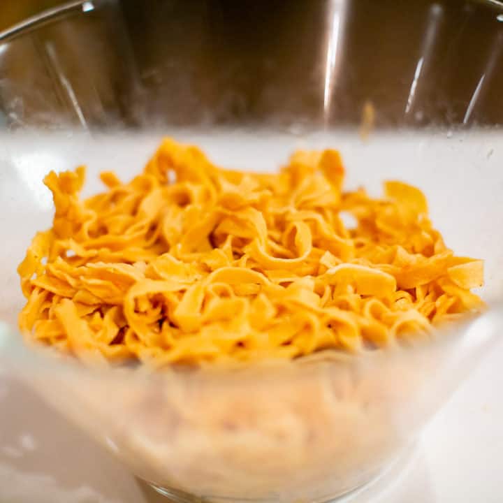 A bowl of cooked pasta