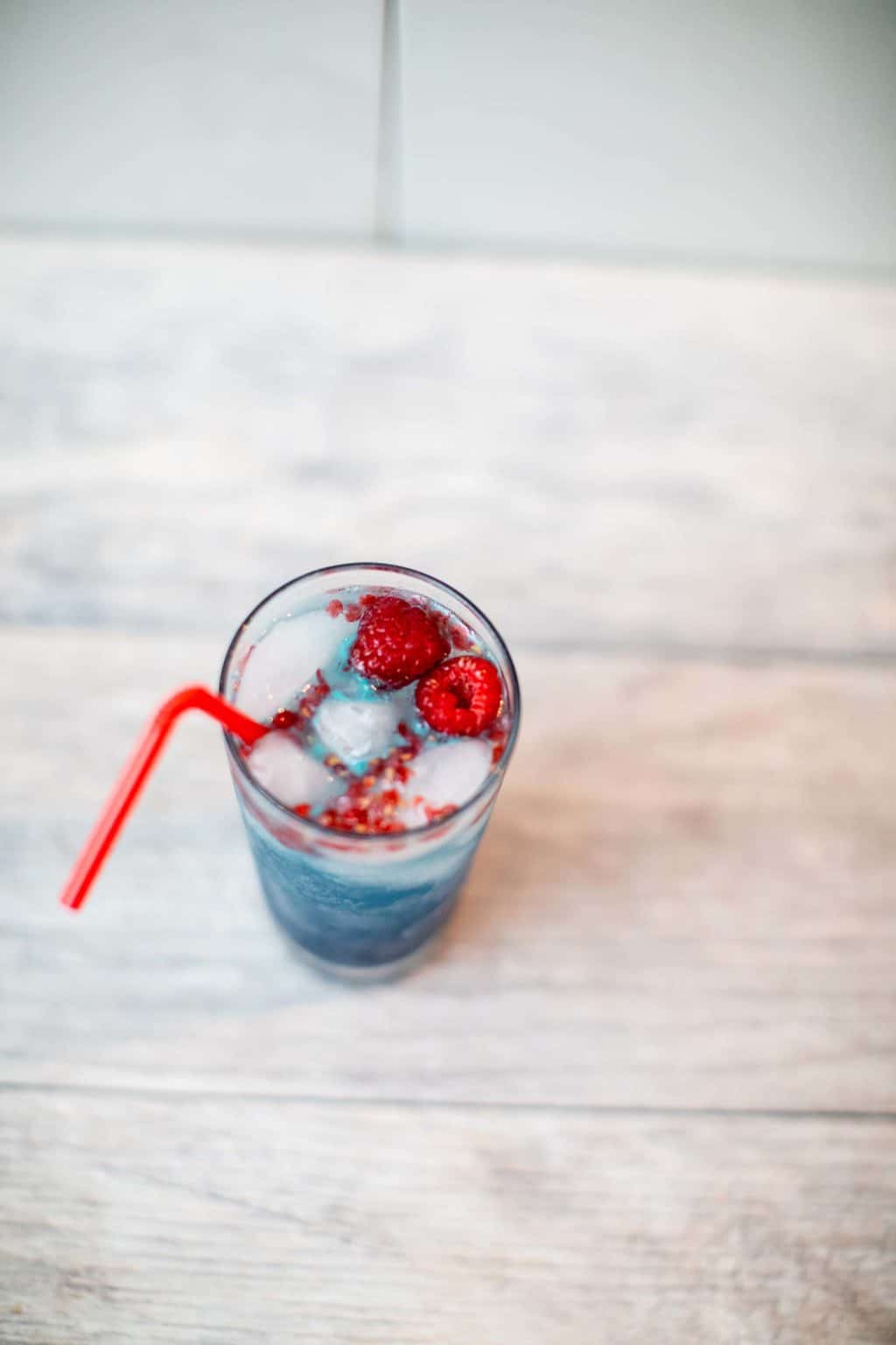 Sour Blue Raspberry White Claw Cocktail Recipe with Rum BeginnerFood