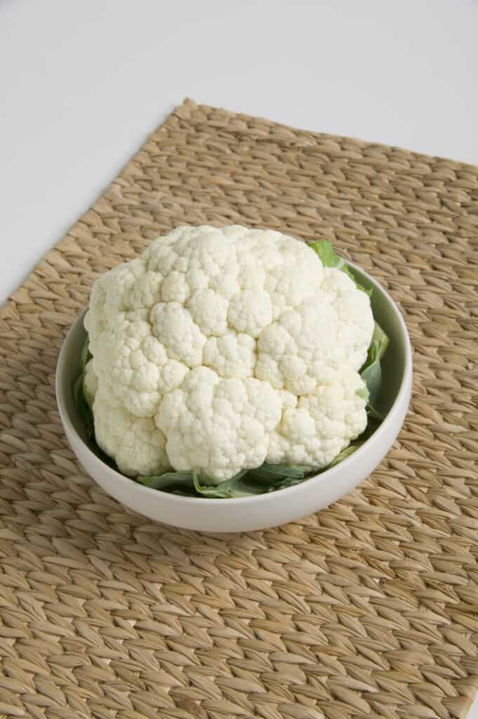 Bowl of a clean cauliflower