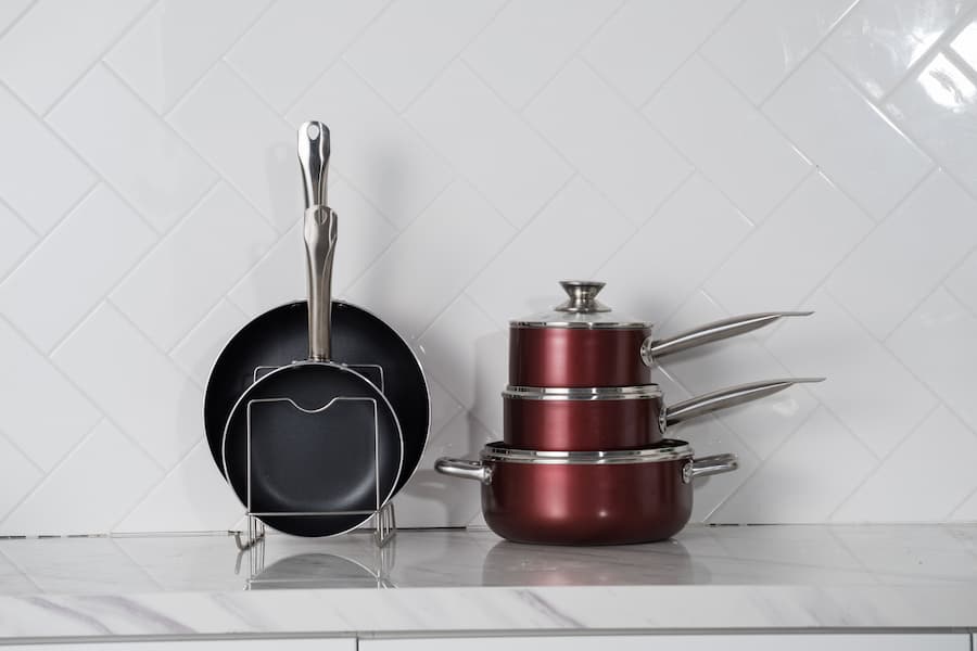 Stainless steel vs nonstick cookware